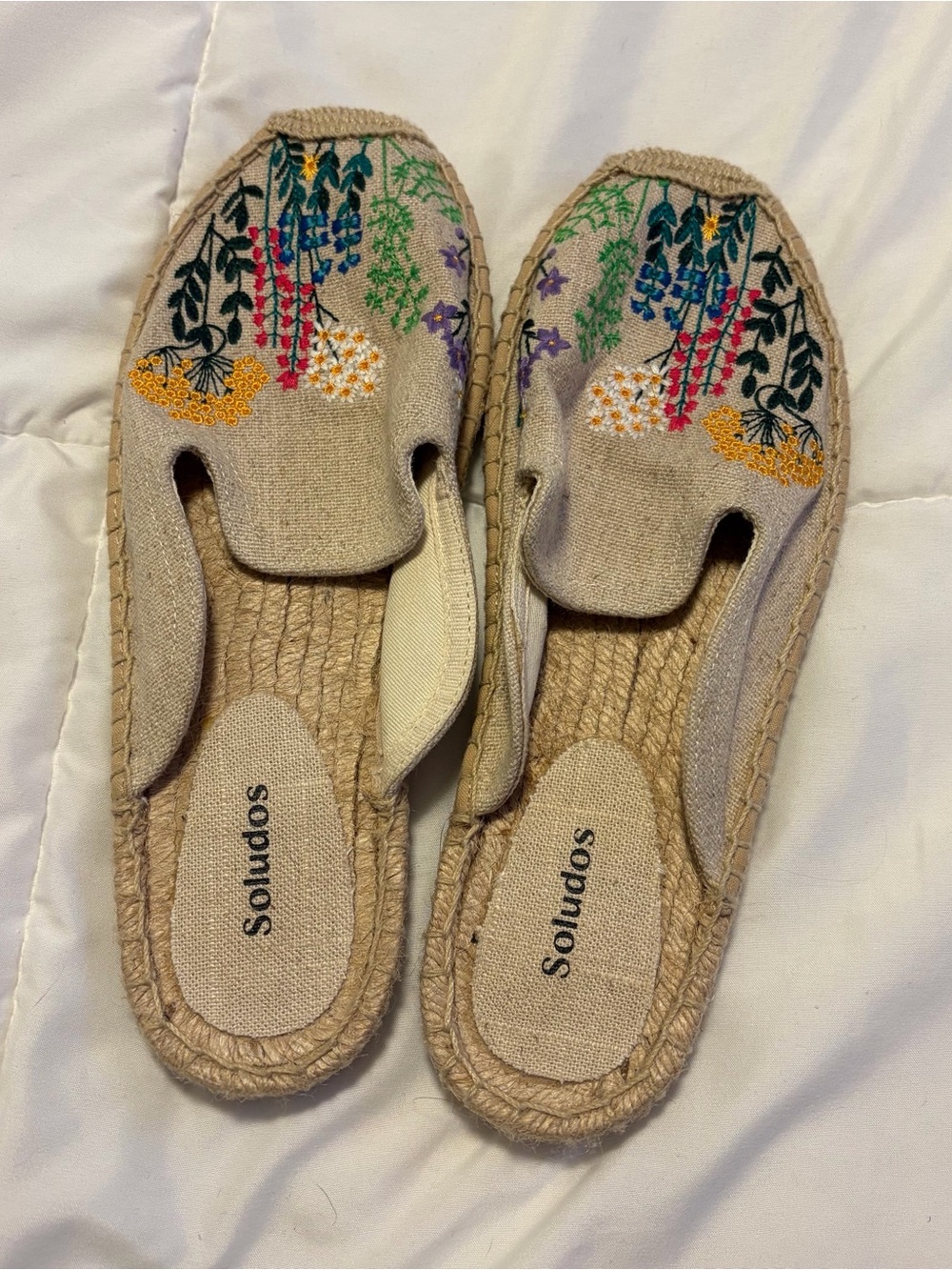NWT SOLUDOS espadrille flats